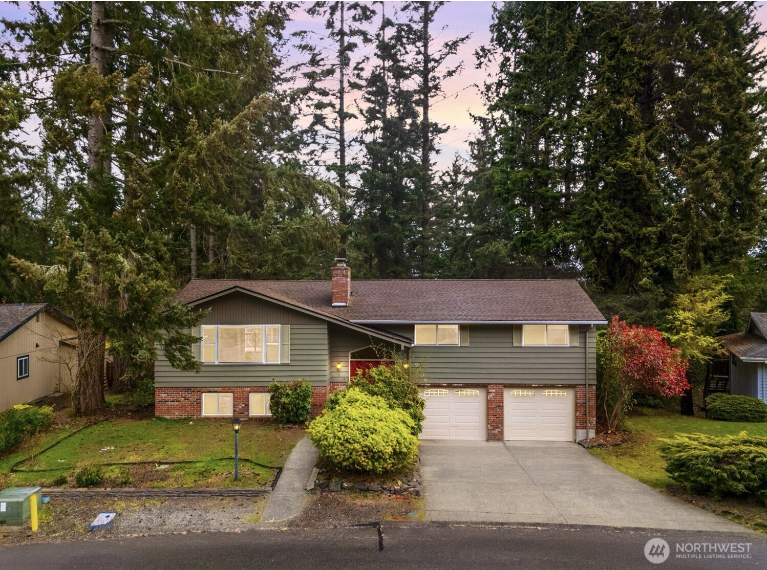 9009 Ridgeview Circle W University Place WA 98466