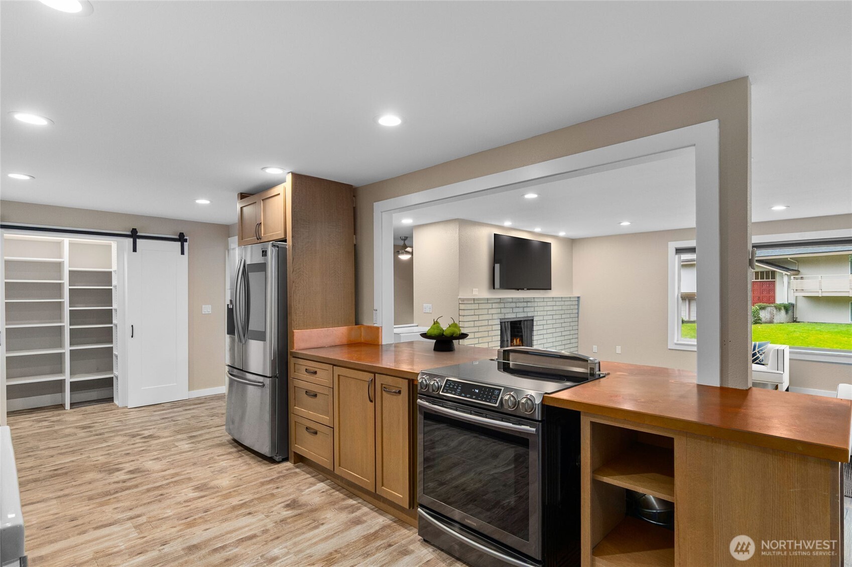 9009 Ridgeview Circle W University Place WA 98466