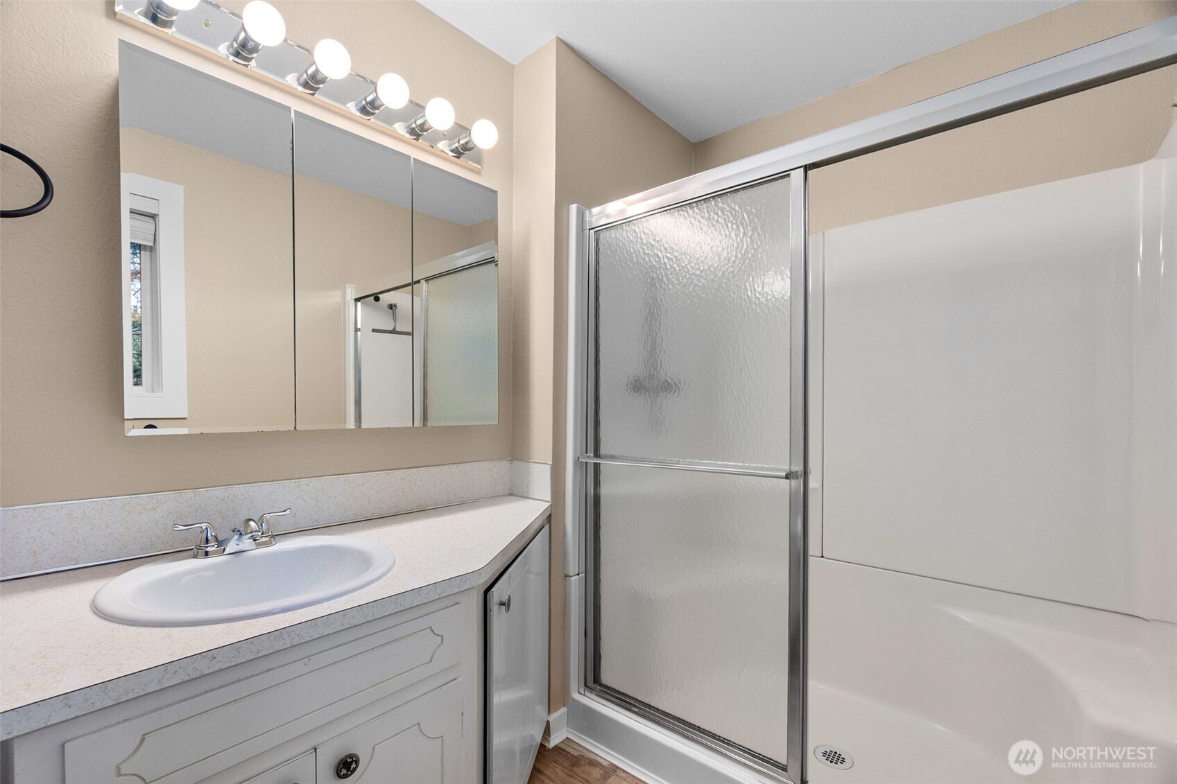 9009 Ridgeview Circle W University Place WA 98466