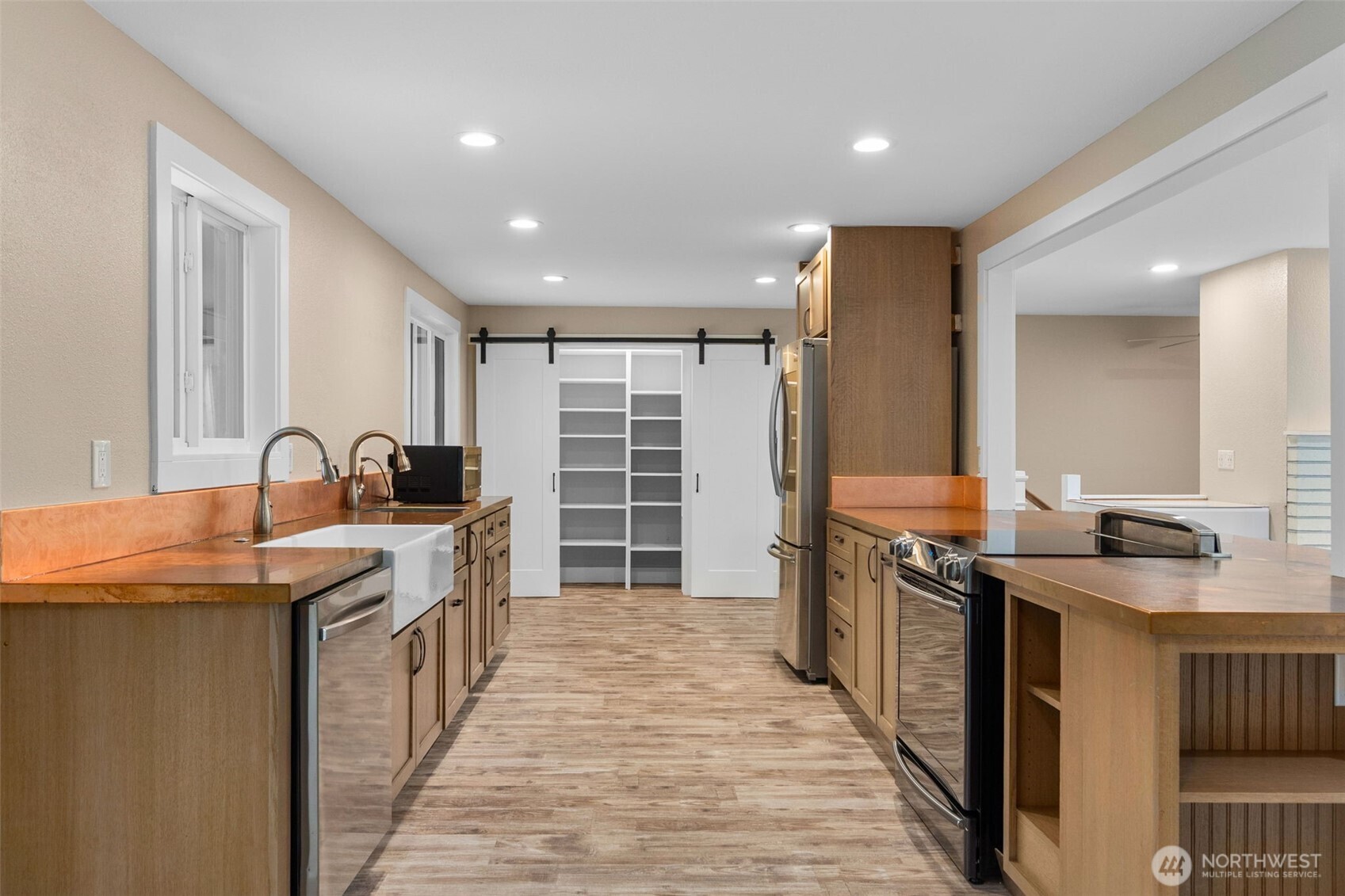 9009 Ridgeview Circle W University Place WA 98466