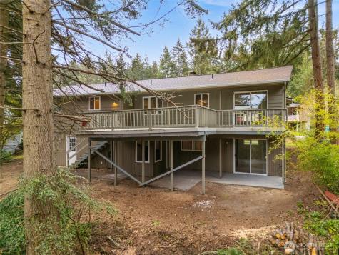 9009 Ridgeview Circle W University Place WA 98466