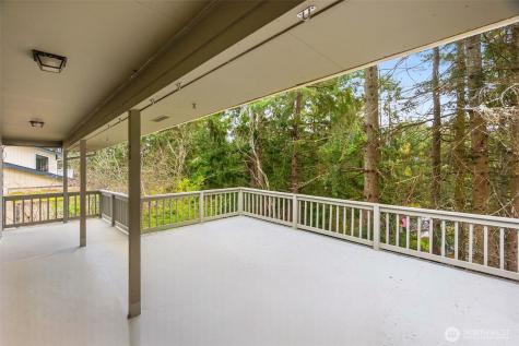 9009 Ridgeview Circle W University Place WA 98466