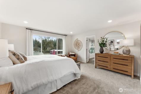 2061 NE Norseman Way Poulsbo WA 98370