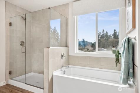 2061 NE Norseman Way Poulsbo WA 98370