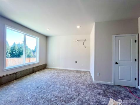 2061 NE Norseman Way Poulsbo WA 98370