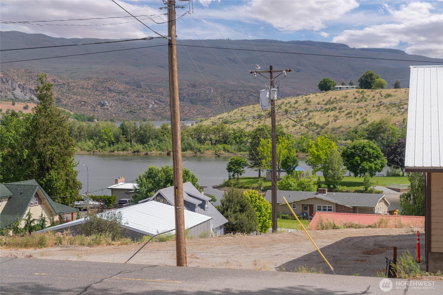 462 Beach Street Pateros WA 98846