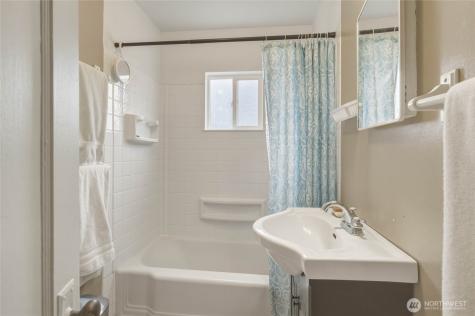 462 Beach Street Pateros WA 98846