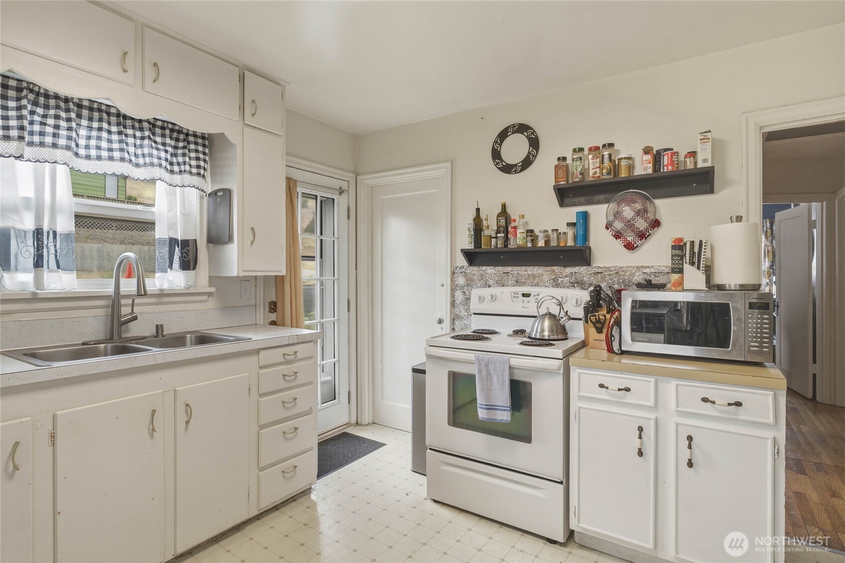 462 Beach Street Pateros WA 98846