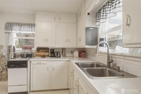 462 Beach Street Pateros WA 98846