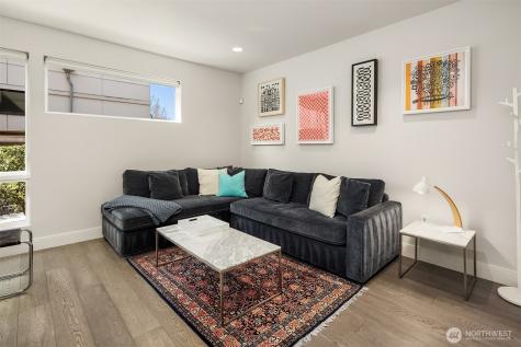 8371 SE 31st Street Mercer Island WA 98040