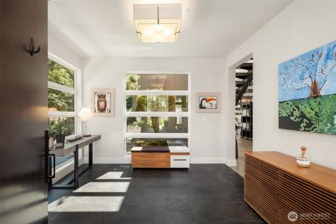 8371 SE 31st Street Mercer Island WA 98040