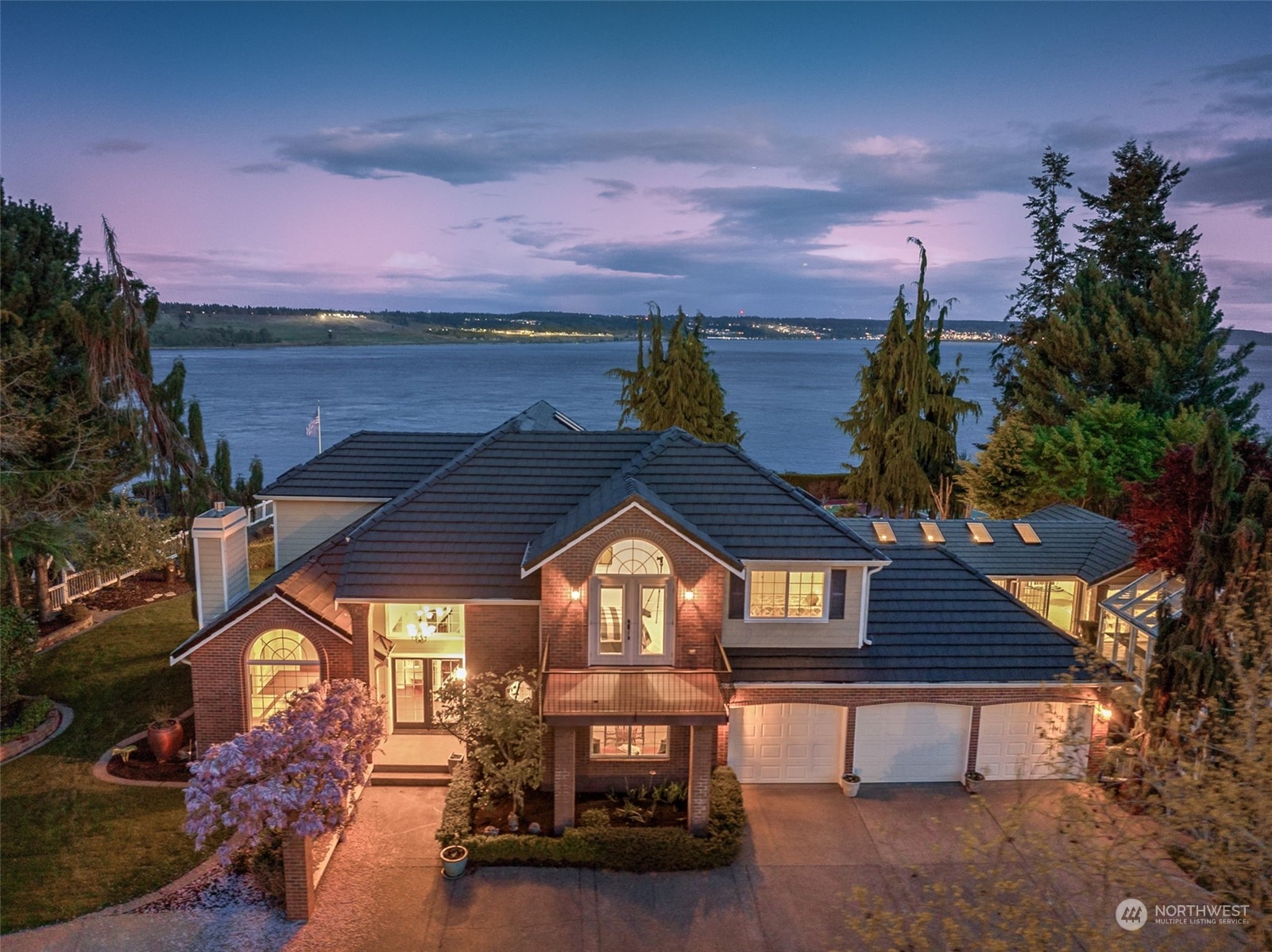 1360 Pilchuck Heights Fox Island WA 98333