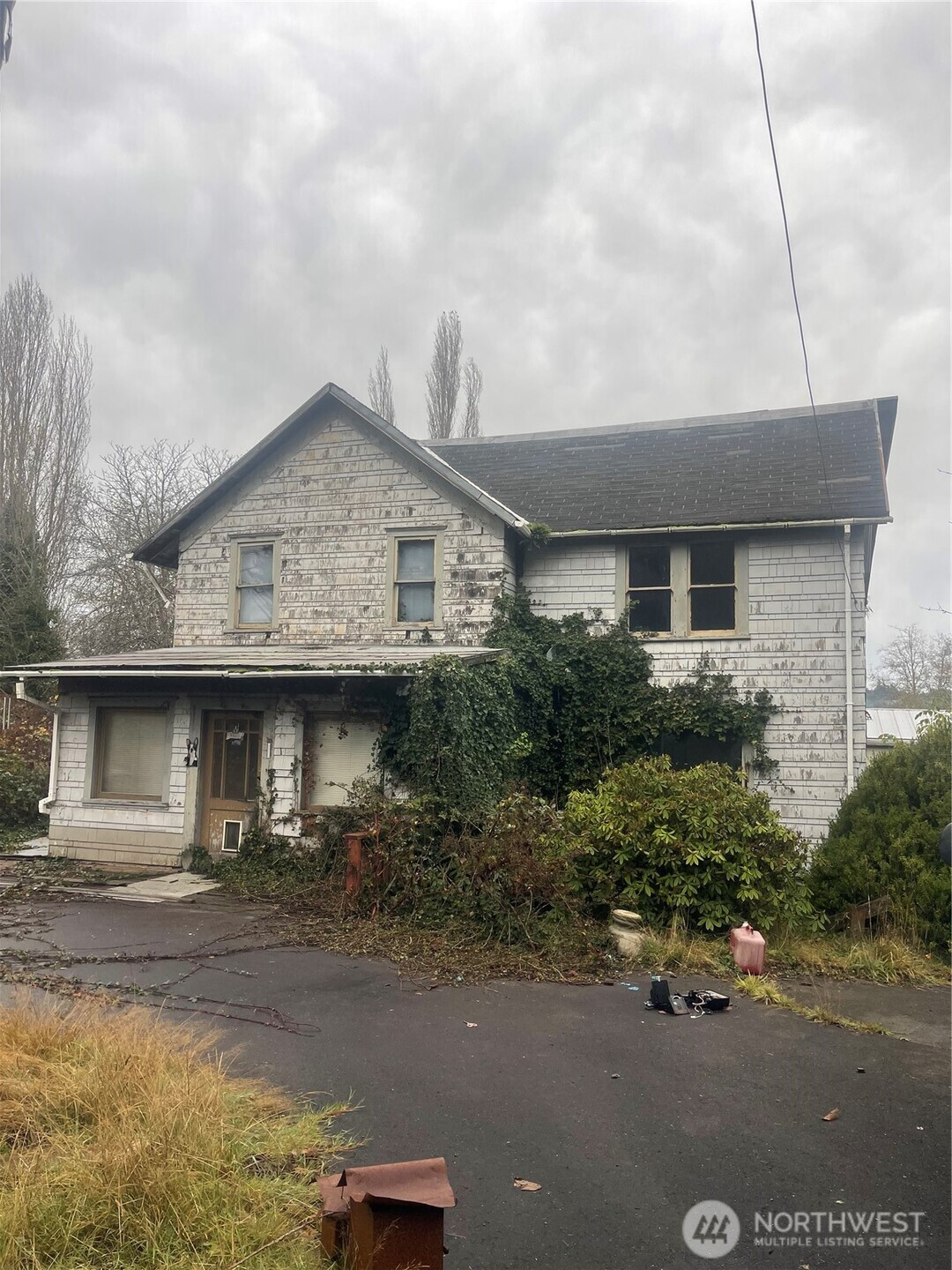 1632 Henkle Street Raymond WA 98577