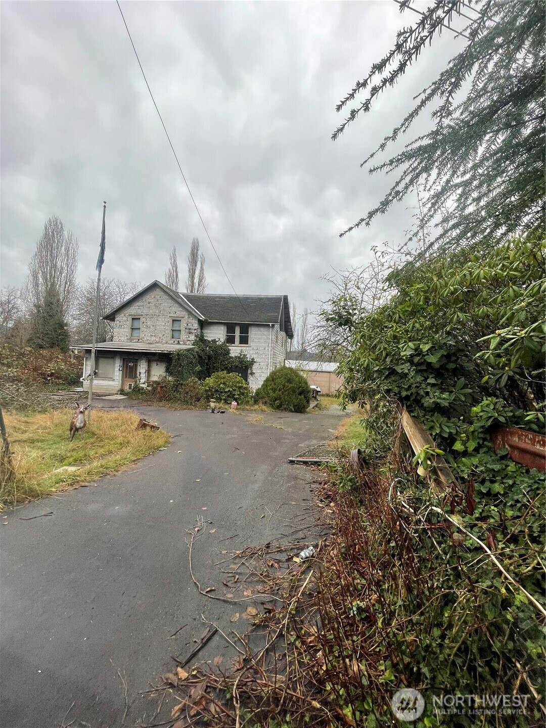 1632 Henkle Street Raymond WA 98577