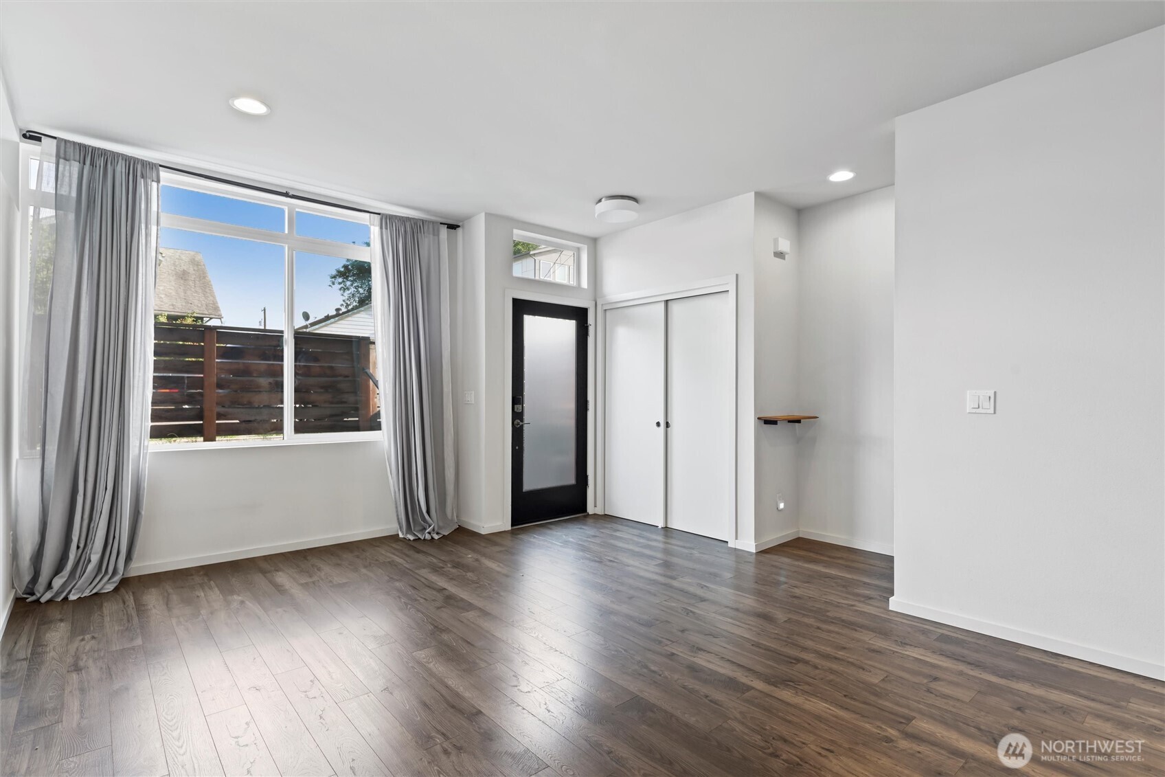 6917 Carleton Ave S Seattle WA 98108