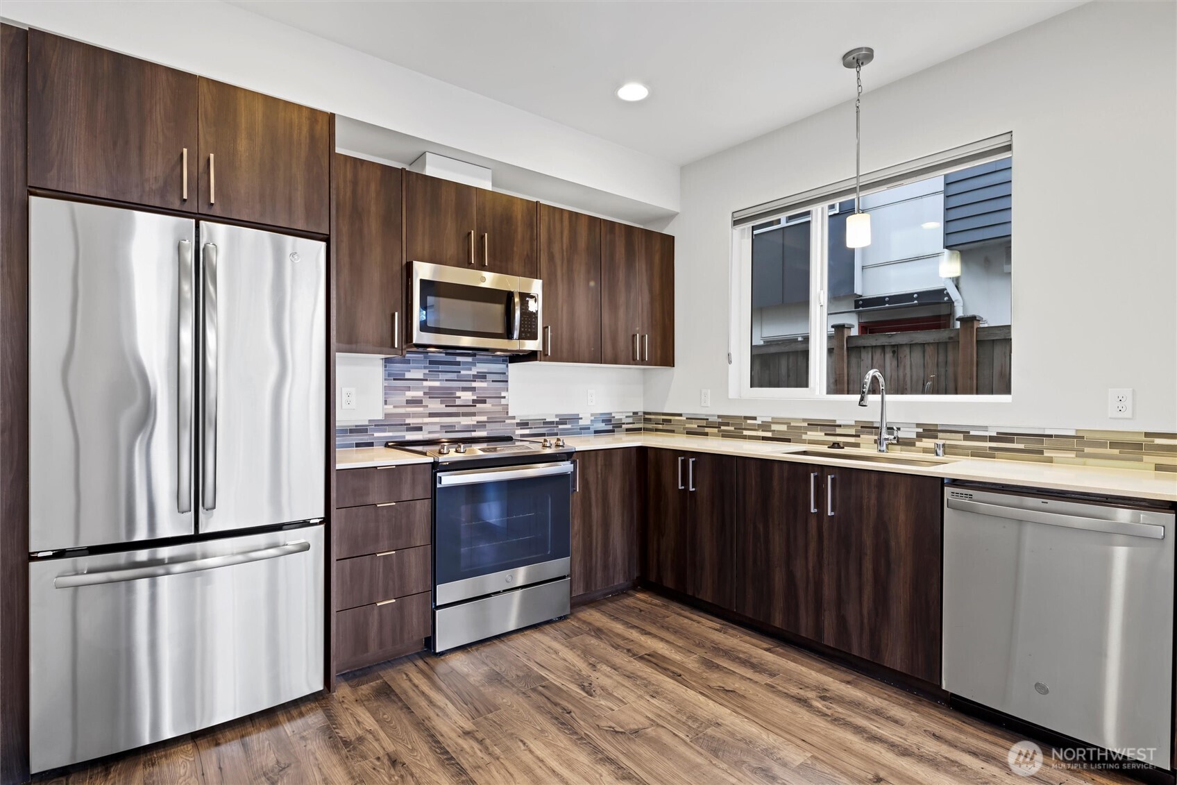 6917 Carleton Ave S Seattle WA 98108