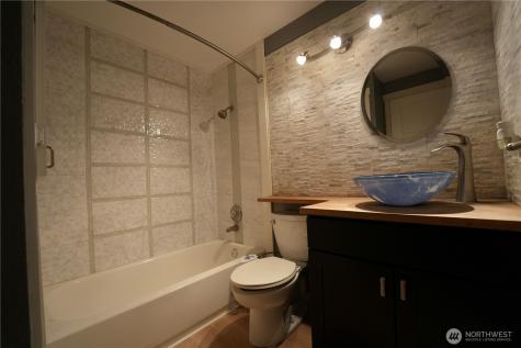 1770 159th Avenue NE Bellevue WA 98008