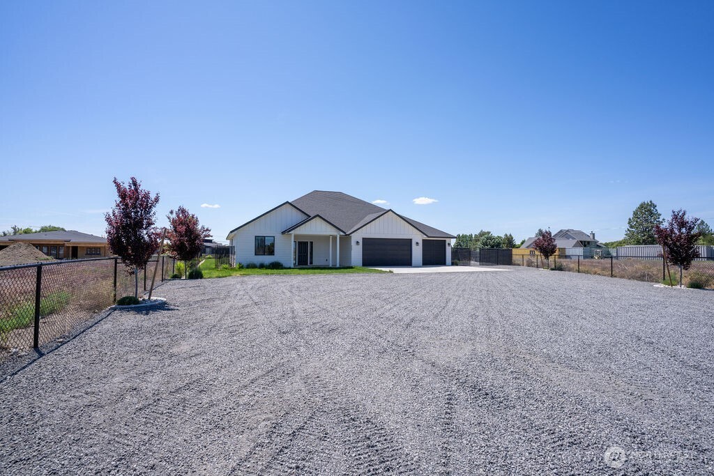 6409 Road 2.15 NE Moses Lake WA 98837