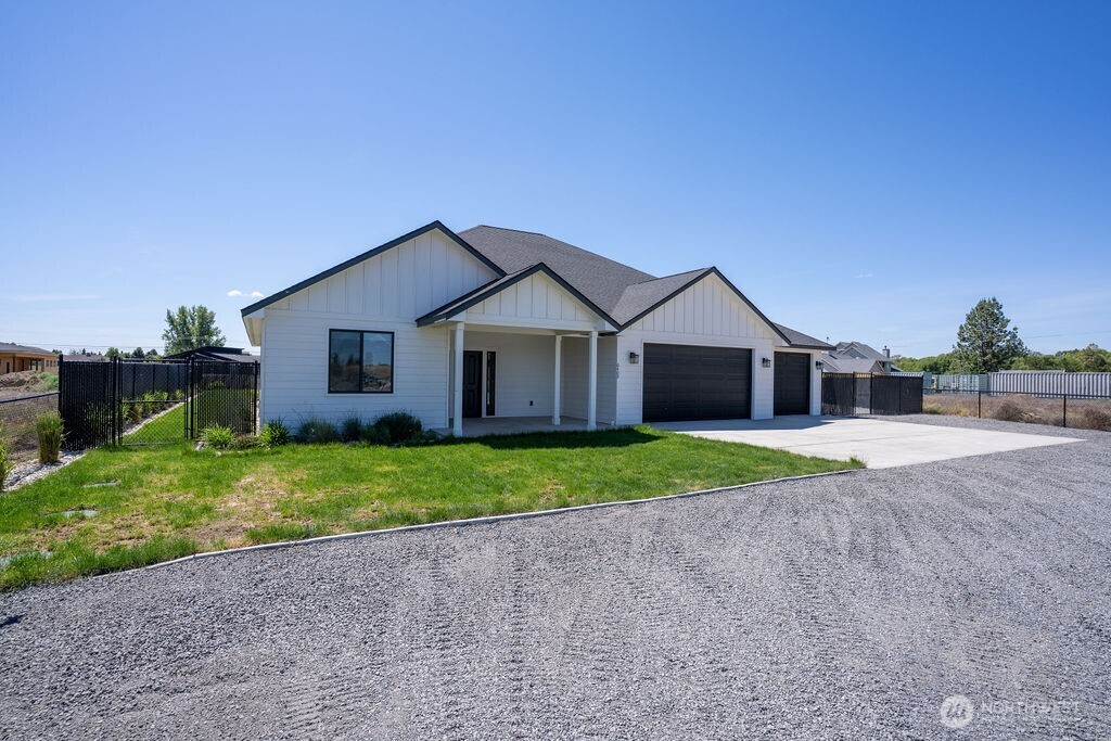 6409 Road 2.15 NE Moses Lake WA 98837