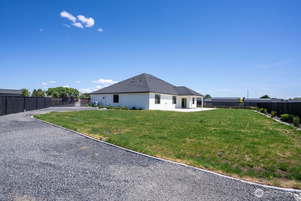 6409 Road 2.15 NE Moses Lake WA 98837
