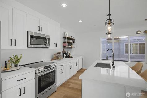 19505 Damson Road Lynnwood WA 98036