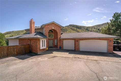 2035 #2 Canyon Road Wenatchee WA 98801