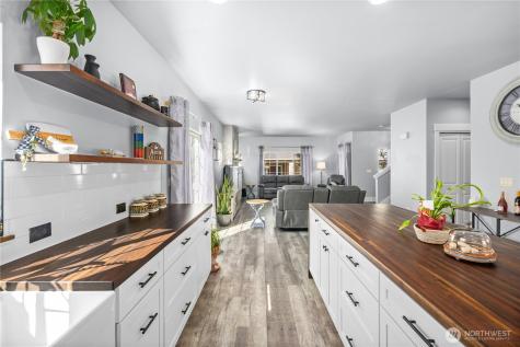 4915 Bering Street NW Gig Harbor WA 98332