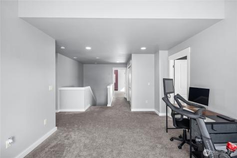 4915 Bering Street NW Gig Harbor WA 98332