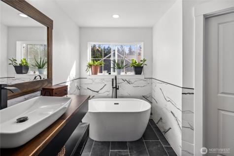 4915 Bering Street NW Gig Harbor WA 98332
