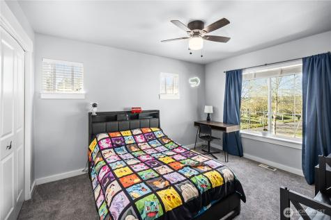 4915 Bering Street NW Gig Harbor WA 98332