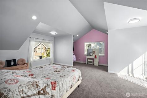 4915 Bering Street NW Gig Harbor WA 98332
