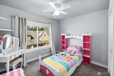 4915 Bering Street NW Gig Harbor WA 98332