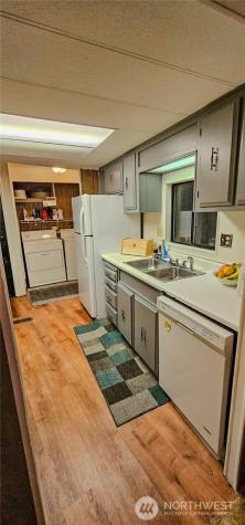 1540 Maple Lane Kent WA 98030