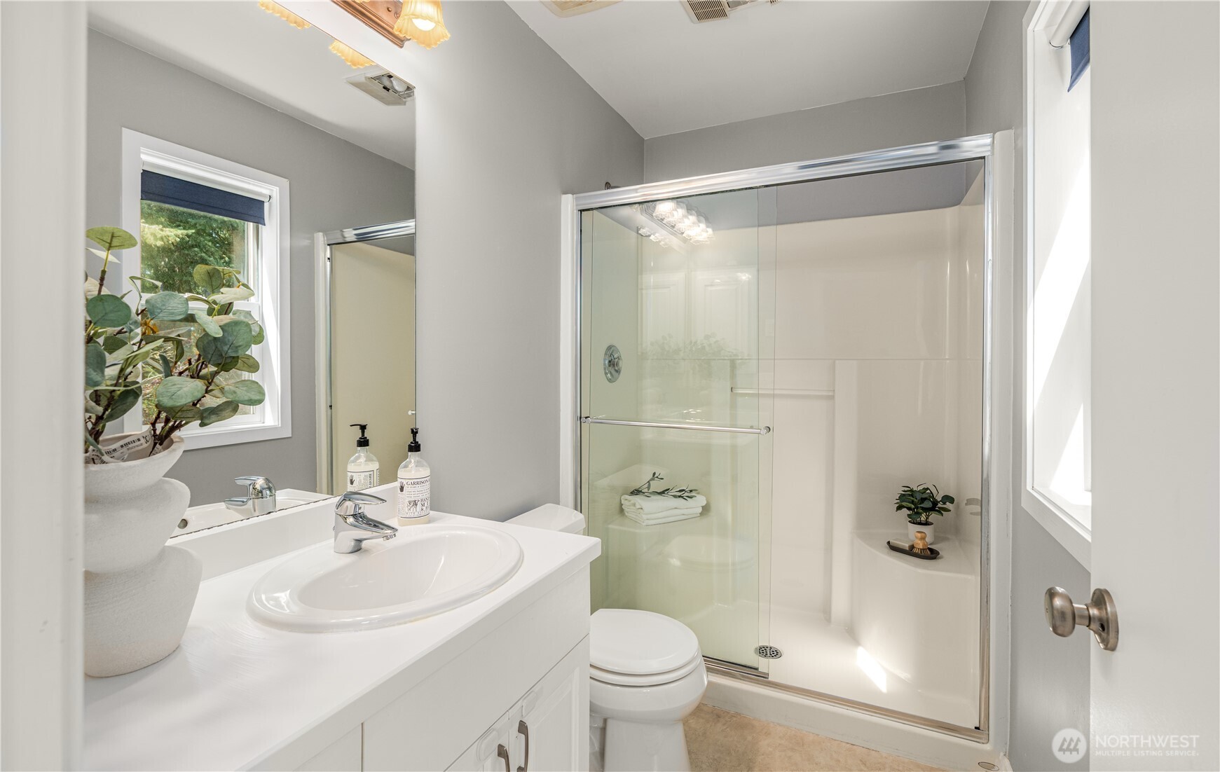 15009 Westminster Way N Seattle WA 98133