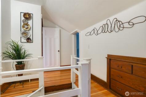 7015 2nd Avenue NW Seattle WA 98117