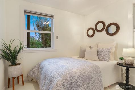 7015 2nd Avenue NW Seattle WA 98117