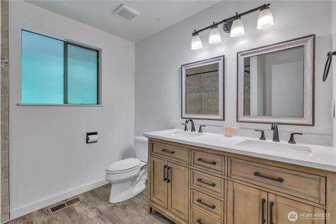 18506 SE 294th Street Kent WA 98042