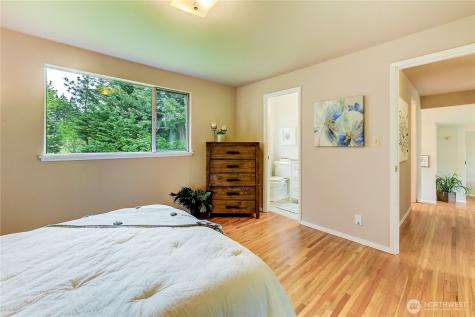134 160th Place SE Bellevue WA 98008