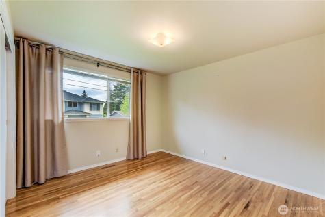 134 160th Place SE Bellevue WA 98008