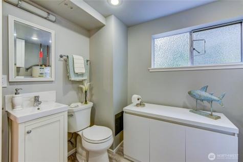 134 160th Place SE Bellevue WA 98008
