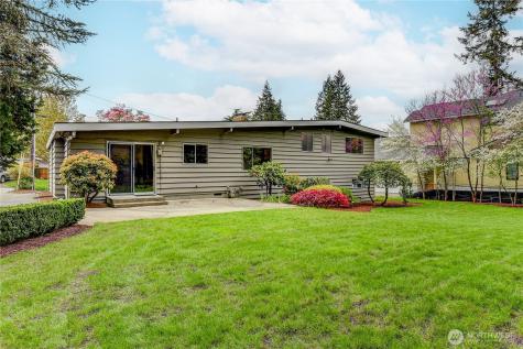 134 160th Place SE Bellevue WA 98008
