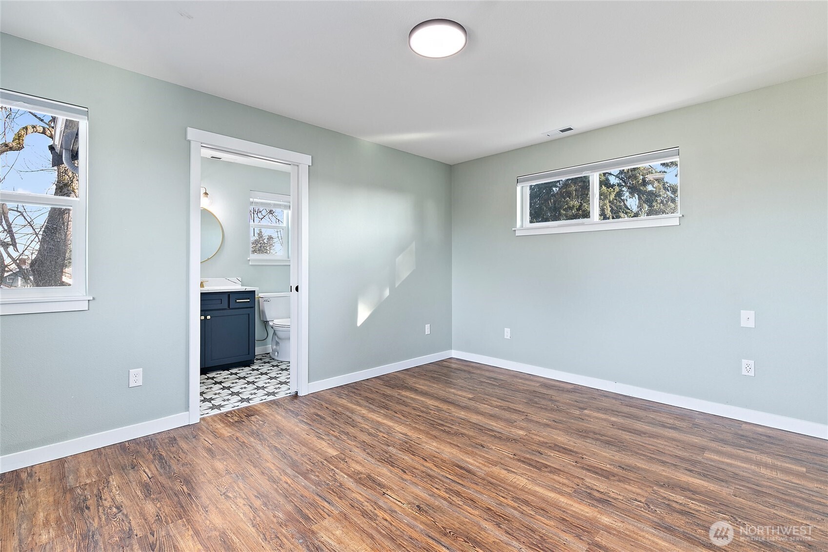 825 E 55th Street Tacoma WA 98404
