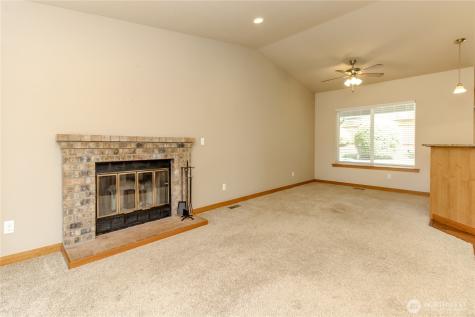 14817 105th Avenue Ct E Puyallup WA 98374