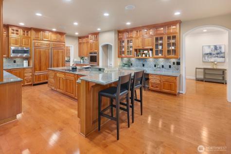 13695 NE 32nd Place Bellevue WA 98005