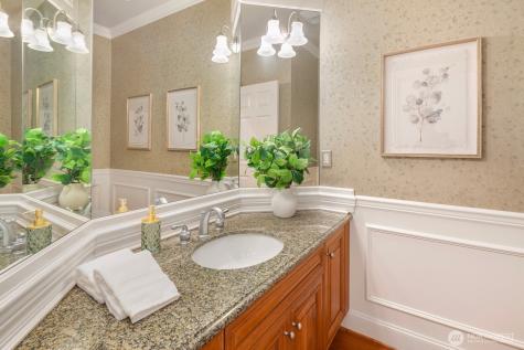 13695 NE 32nd Place Bellevue WA 98005