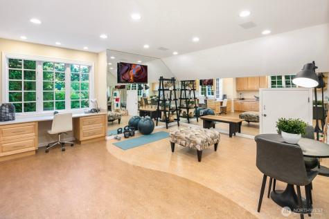 13695 NE 32nd Place Bellevue WA 98005