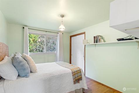 22620 13th Avenue S Des Moines WA 98198