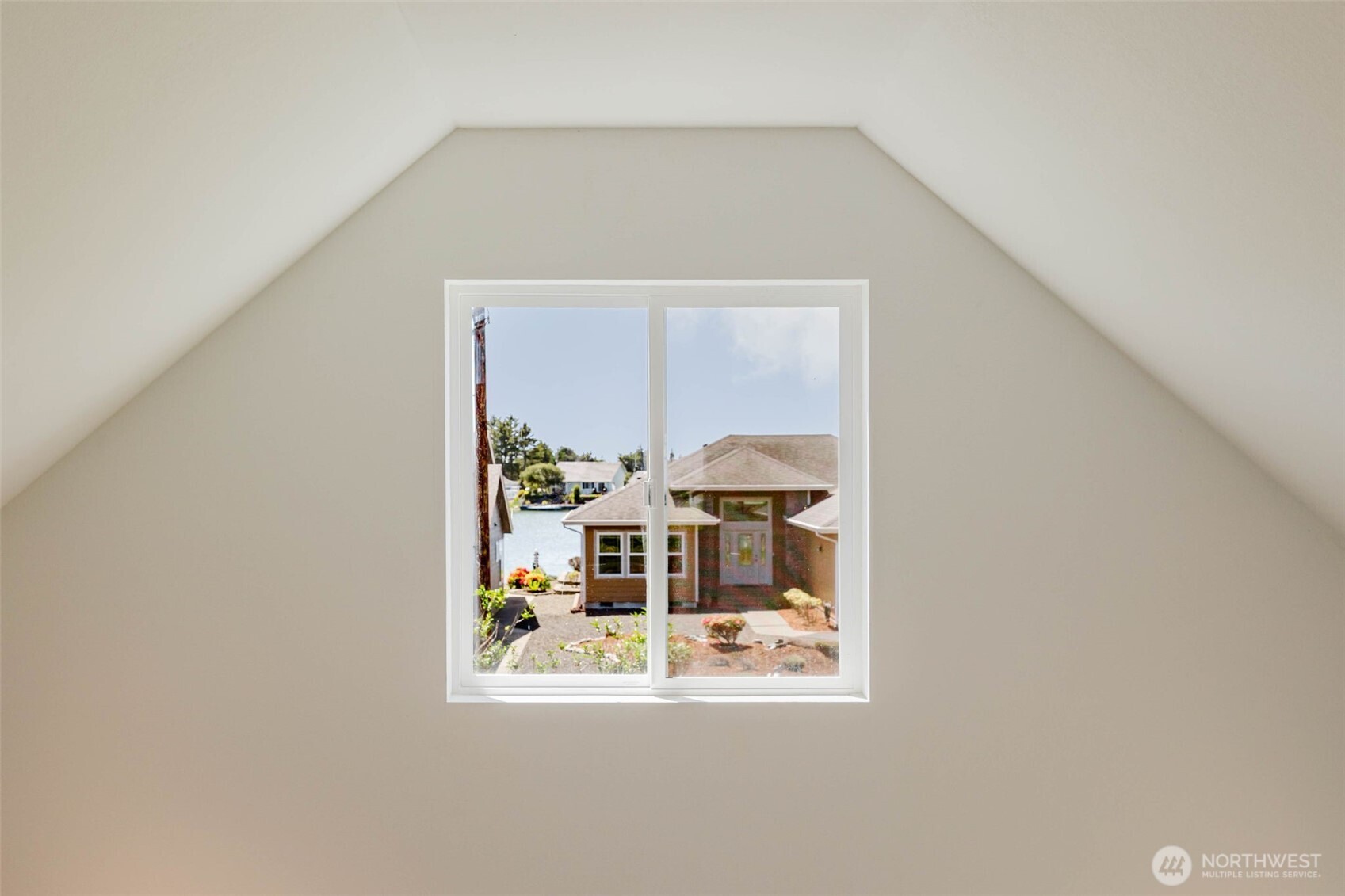 814 Shark Court SW Ocean Shores WA 98569