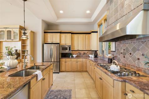 2837 E Lake Sammamish Parkway NE Sammamish WA 98074