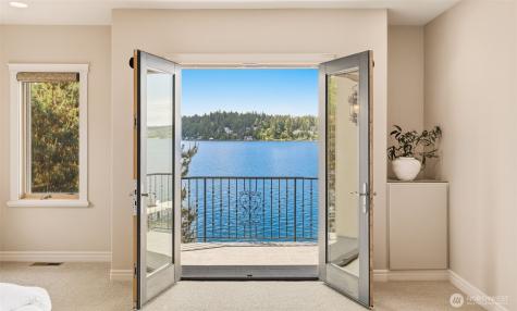 2837 E Lake Sammamish Parkway NE Sammamish WA 98074